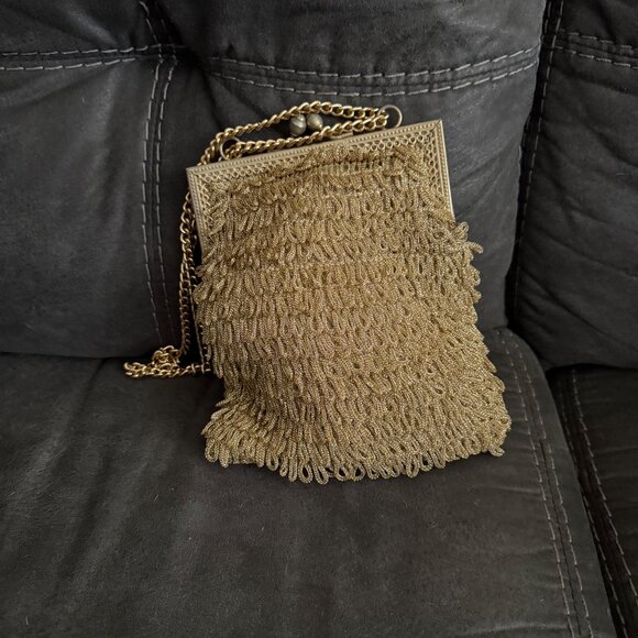 Delill Vintage Gold Evening Bag With Chain Strap & Snap Closure - Picture 7 of 7